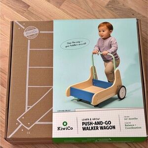 KiwiCo Push-and-Go Walker Wagon